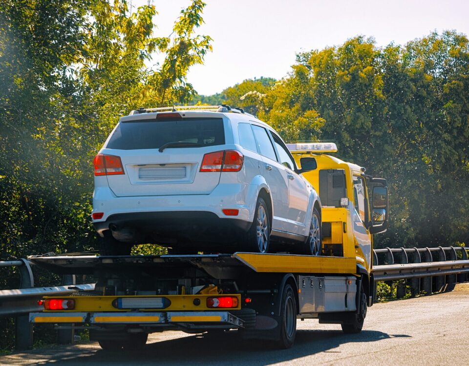 Tow Truck in Central City LA