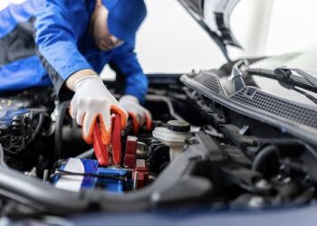 What To Expect During Roadside Assistance LA